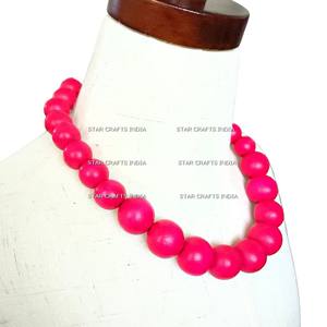 Collar de resina multicolor de alta calidad de clasificación superior, joyería de moda para mujeres de India, collar de resina hecho a mano de aspecto moderno - Product Image 4