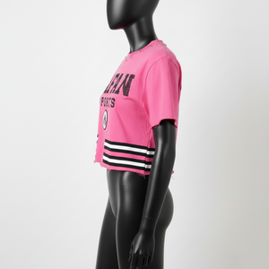 Camiseta corta de algodón para mujer con estampado gráfico, pedrería termoadhesiva, cuello con panel a rayas, personalizada. - Product Image 3