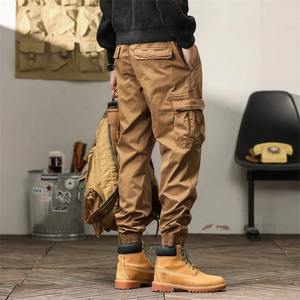 Pantalones vaqueros para hombre con logotipo personalizado de OEM, pantalones cargo informales con bolsillos laterales grandes, monos, pantalones de camuflaje para correr de Hip Hop - Product Image 3