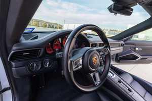 Occasion Clean 2019 Porsch-e 911 Carre-ra 4 GTS - Product Image 3