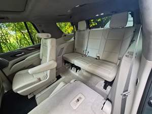 Escalade 2023 4WD Sport Platinum - Product Image 3