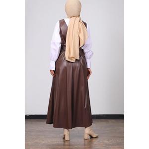Gilet con cintura in ecopelle-marrone - Product Image 4
