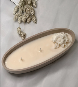 Vela Aromática de Cera de Soja en Recipiente de Madera Marrón con Diseño de Calabaza para Otoño - Product Image 1