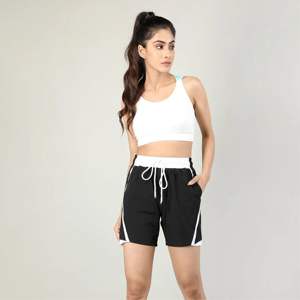 Pantalones cortos deportivos y de yoga para Mujer | Pantalones cortos de gimnasio transpirables de cintura alta con bolsillos | Pantalones cortos de entrenamiento y correr de secado rápido para mujer - Product Image 3