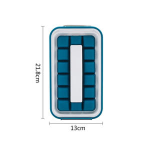 Moule à glace en silicone Myrva en forme de bouteille, qualité alimentaire, résistant au congélateur, 24 cubes, pour bar et vin - Product Image 4