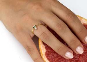 Bague en or émeraude de haute qualité avec placage argent et perle d'eau douce pour femmes Prix pour les occasions de mariage et de fête - Product Image 5