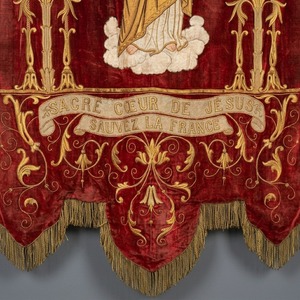 Vejiga de la Iglesia Bordada con el Sagrado Corazón de Jesús, de Terciopelo Rojo, Estilo Clásico Litúrgico, Tapiz Decorativo - Product Image 3