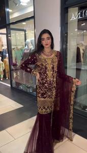 นักออกแบบพิเศษ Georgette หนักและลําดับงาน Choki พร้อม Flair งาน Sarara ชุดชาติพันธุ์แบบดั้งเดิมสําหรับผู้หญิง - Product Image 3