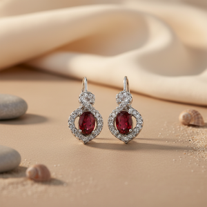 Boucles d'oreilles pendantes vintage en argent plaqué or et platine avec rubis, perles et diamants pour femmes, idéales pour les mariages et les fêtes - Product Image 2
