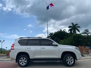 ปี 2016 สำหรับเครื่องยนต์เทอร์โบ 8 สูบ เกียร์อัตโนมัติ ขับเคลื่อนล้อหลัง  เบาะหนัง ระบบควบคุมความเร็วอัตโนมัติแบบแปรผัน (ACC) ล้อแม็กซ์อลูมิเนียมอัลลอยด์ R21 - Product Image 3