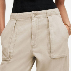 Proveedor directo de fábrica, ropa de calle para mujer, pantalones de chándal de cintura baja ajustados, pantalones estampados con múltiples bolsillos para mujer, servicio OEM - Product Image 6