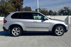 2008 B-M-W X-5 3.0s-i - Product Image 2
