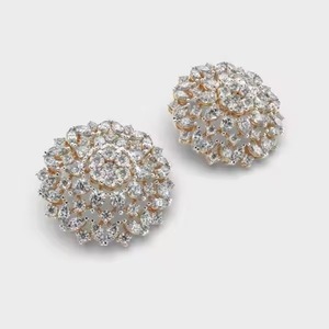Boucles d'oreilles religieuses de style religieux clous de diamant céleste Boucles d'oreilles créoles florales avec pierre de Moissanite pour les mariages - Product Image 4