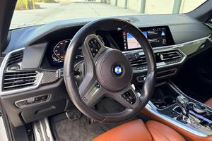 Auto Usado Confiable, BMW X5 M50i 2023, Motor V8 Twin-Turbo de 523 hp - Product Image 5