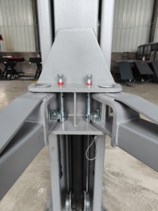Deux ascenseurs hydrauliques automatiques de <span class=keywords><strong>voiture</strong></span> de 2 poteaux 4ton pour le <span class=keywords><strong>garage</strong></span> à la maison ont utilisé l'ascenseur de <span class=keywords><strong>voiture</strong></span> de plaque de base de 2 poteaux à vendre le prix - Product Image 3