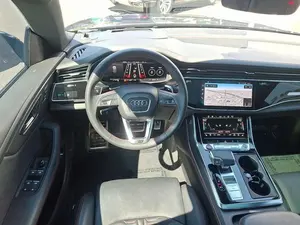 ได้รับการรับรอง2023 Audi RS Q8 4.0T - Product Image 3