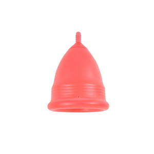 ถ้วยซิลิโคนรองประจำเดือนเป็นมิตรกับสิ่งแวดล้อมนำเสนอโซลูชันที่นำกลับมาใช้ใหม่ได้อย่างสะดวกสบายสำหรับทุกระดับการไหลและไลฟ์สไตล์ที่กระฉับกระเฉง - Product Image 6