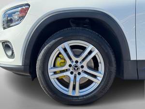 Mercedes-Benz GLB 250 FWD SUV d'occasion 2021 - Prêt à être expédié - Product Image 6