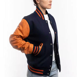 Vestes d'université avec logos promotionnels chaleureux et personnalisés Vestes parfaites de haute qualité avec impression de logo personnalisé pour la saison d'hiver - Product Image 3