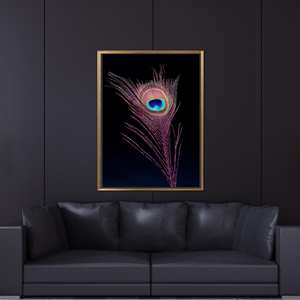 งานศิลปะบนผ้าใบลายขนนกยูง - ของตกแต่งผนังรูปนกยูงสุดหรู พร้อมกรอบสีทอง - Product Image 1