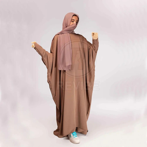Robe Abaya Modeste pour Femmes de la Marque Saleh Enterprises, Ornée de Perles, Antistatique, Respirante, Mélange Coton-Polyester, Style Islamique Dubaï - Product Image 3