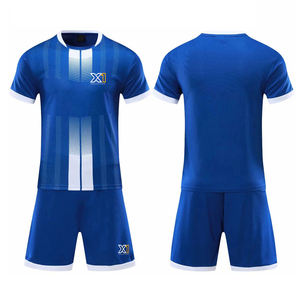 Nuevo uniforme de equipo de fútbol sublimado, camiseta de fútbol, diseño de camiseta, uniformes de fútbol personalizados reversibles por sublimación - Product Image 4