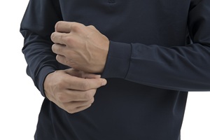 Pull-over personnalisé de golf léger à fermeture éclair quart tissu doux design élégant vêtements de sport décontractés pour hommes - Product Image 4
