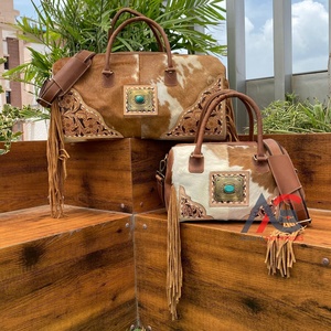 Nouveau luxe usiné véritable cuir de vachette Turquoise pierre 2 pièces Combo Set Small & Big Fringe Duffle Weekender Bag pour unisexe - Product Image 1