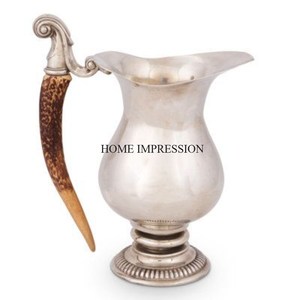 Pichet de service de limonade et de jus d'eau de vin fait en métal et d'aspect élégant antique de créateur de fantaisie antique du fabricant indien - Product Image 1
