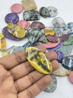 Mélange personnalisé OEM de pierres précieuses lot avec mélange en forme de cabochon taillé taille libre mélange de pierres précieuses à vendre par les exportateurs indiens