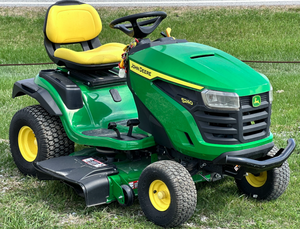 Entrega Gratuita, Tractor Cortacésped Autopropulsado John Deere S240 de Grado Industrial, Motor de 2 Tiempos y 125 cc, Monocilíndrico, Diésel, 150 L - Product Image 5