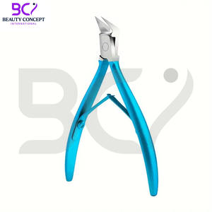 Cortacutículas de Acero Inoxidable, Herramienta de Manicura de Precisión, Abertura de Mandíbula Ancha, Cuchilla Curva para Uso en Salón, Mango Duradero de Fácil Agarre - Product Image 4