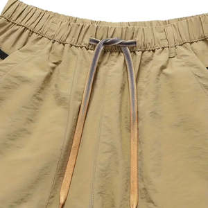 Pantalones cortos ligeros de nailon con cordón para hombre, ropa deportiva informal de verano, color sólido, ajuste cómodo, cuidado fácil - Product Image 1