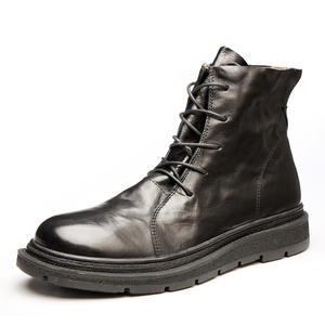 Chaussures décontractées légères avec semelle absorbant la transpiration et structure flexible, chaussures de tous les jours pour hommes, chaussures en cuir - Product Image 1