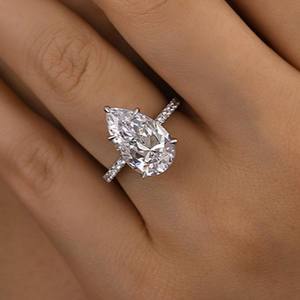 Bague solitaire en moissanite taille poire 8x11 mm avec bande pavée plaquée or blanc, bijoux de fiançailles - Product Image 2