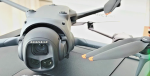 DJI Mavic 4 Pro พร้อมกล้อง Hasselblad Tri-Camera ความละเอียด 100MP ถ่ายวิดีโอ 6K/60fps HDR ระยะเวลาบิน 51 นาที ระบบ GPS พร้อมรีโมทคอนโทรล โดรนระดับมืออาชีพ - Product Image 5