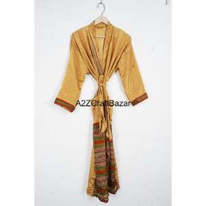 Bata de Seda Vintage India con Patchwork - Elegante Bata Larga para Mujer con Manga Tres Cuartos, Cuello en V, Cordón Ajustable, Secado Rápido y Transpirable - Product Image 4