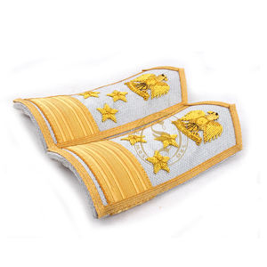 อินทรธนูเครื่องแบบยอดนิยมมีกระดุมบนป้ายปักลายด้วยผ้าอินทรธนู - Product Image 2