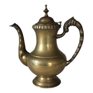 Tetera de Latón de Estilo Vintage, Resistente al Calor, Diseño Ecológico, Capacidad de 1.5L, Boquilla de Vertido Suave, Construcción Robusta para un Acabado Elegante - Product Image 1