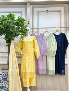 Colección Ssumaira que presenta 3 piezas vestido de invierno tela algodón bordado Kameez Salwar Set 2026 - Product Image 2