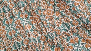 Edredones con estampado de bloques a mano Jaipuri al por mayor de primera calidad, edredón de algodón orgánico hecho en India, producto suave y cómodo - Product Image 3