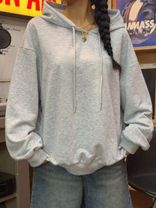 Vêtements féminins personnalisés sweat à capuche décontracté à imprimé guépard avec logo sur le devant sweats en polaire chaud pulls à poches amples - Product Image 2