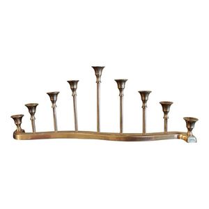 Menorá de Latón de Estilo Mid-Century para Hanukkah, Elegante Candelabro para Decoración de Mesa en Festividades Judías, Precio al por Mayor - Product Image 6