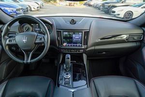 2022 usado Mas-e-ra-ti Lev-ante GT AWD - Product Image 2