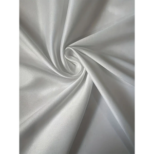 Camisas para hombres 220 GSM Sublimación personalizada Impreso Camisetas de algodón Manga corta Ropa informal para hombres Venta al por mayor en Pakistán - Product Image 3