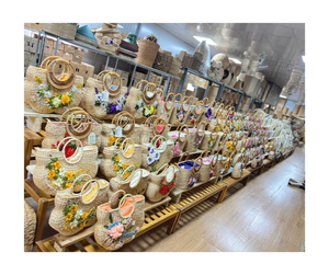 Proveedor Vietnamita Confiable de Bolsos de Jacinto de Agua Hechos a Mano con Precios Competitivos de Exportación - Product Image 2