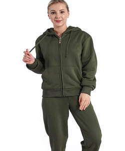 Conjunto de sudadera con capucha y pantalones de chándal con cremallera atlética de terciopelo para mujer - Product Image 1