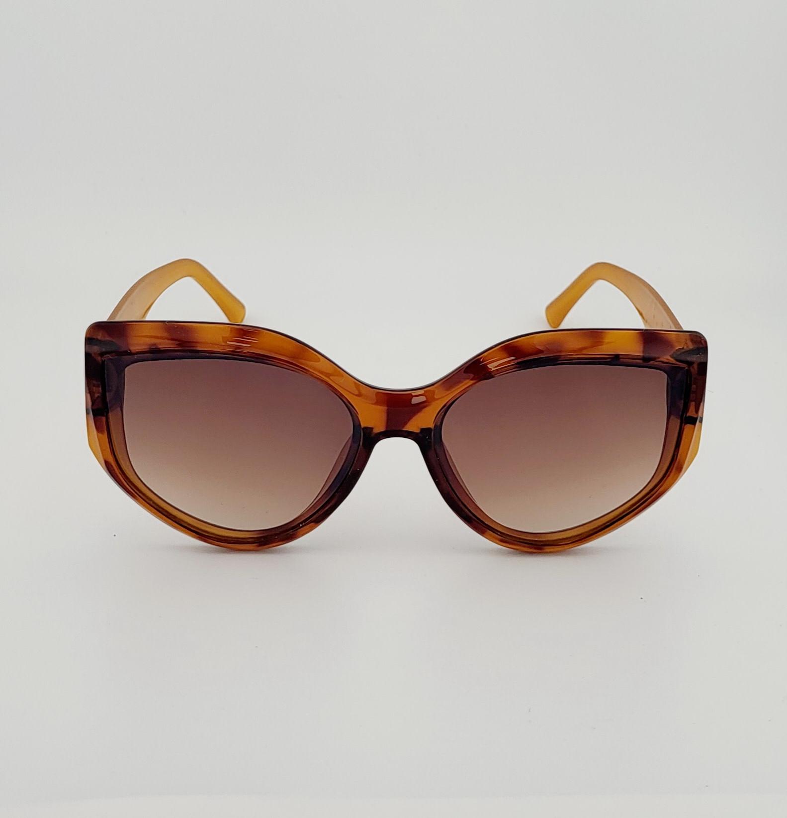 C4: สีน้ำตาลไล่ระดับ