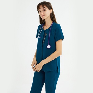 Uniformes hospitaliers respirants les plus vendus gommages médicaux décontractés pour femmes ensembles d'uniformes de gommage d'allaitement à manches courtes avec broderie personnalisée - Product Image 4