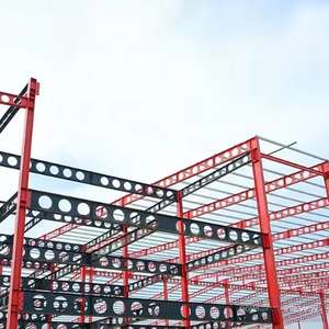 Estructuras prefabricadas de diseño personalizado para talleres de automoción - Product Image 1